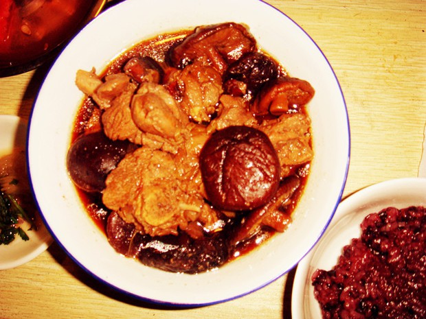 香菇煲鸭肉的做法