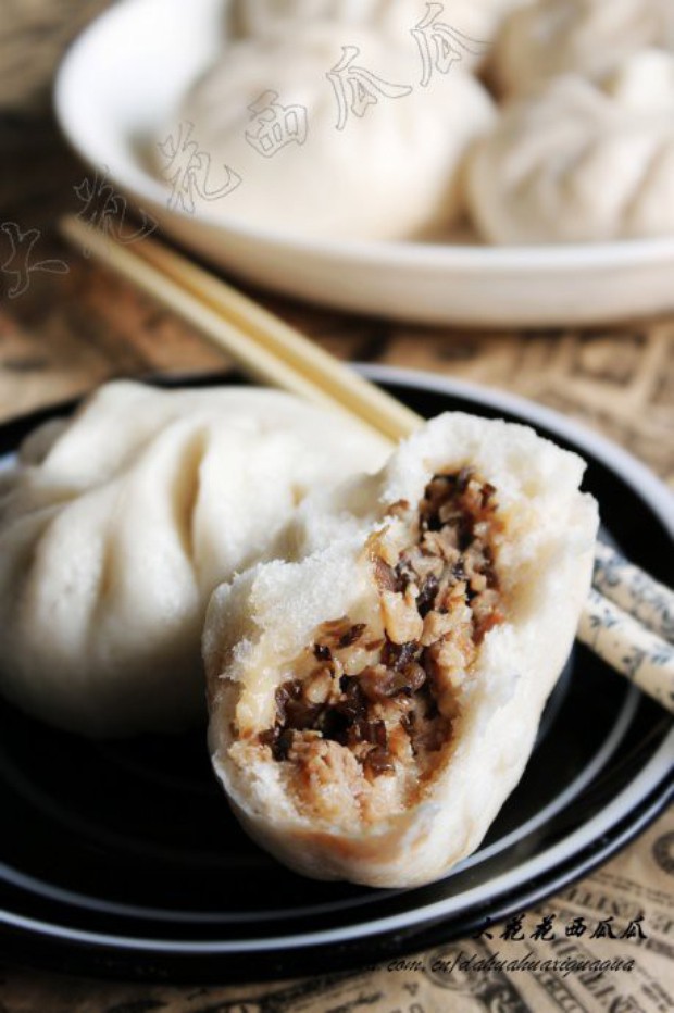 卤肉包的做法