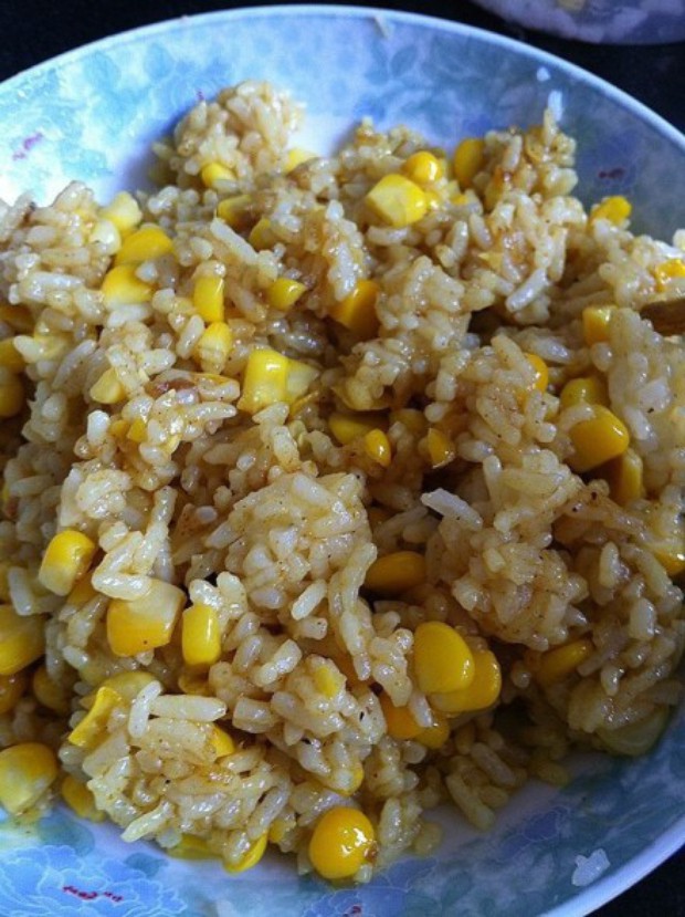咖喱玉米炒饭的做法