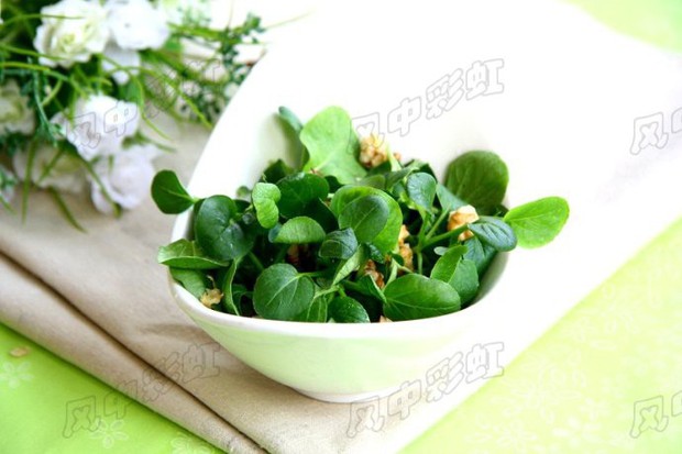 桃仁鸡毛菜的做法