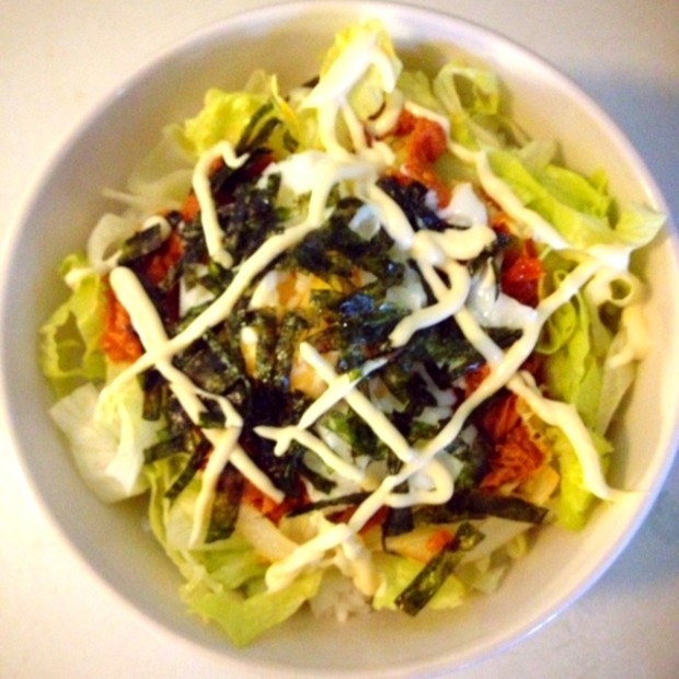 吞拿鱼生菜丼饭的做法