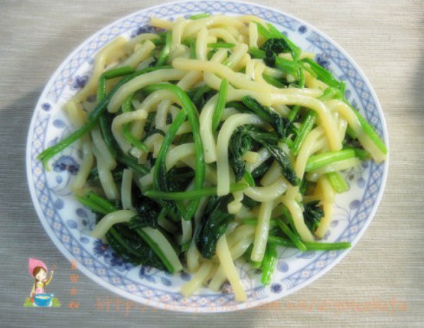 魔芋菠菜的做法