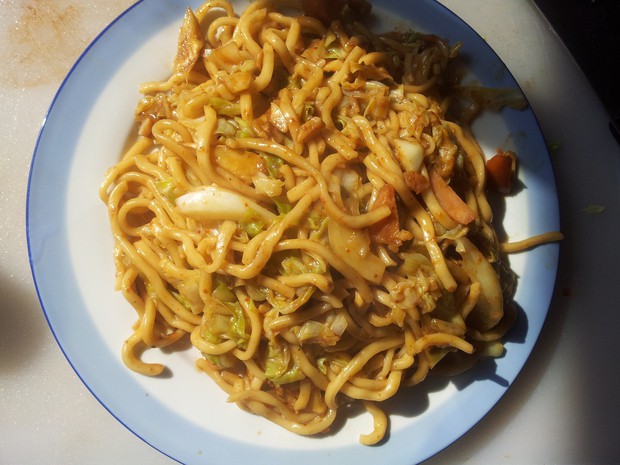 圆白菜炒面的做法