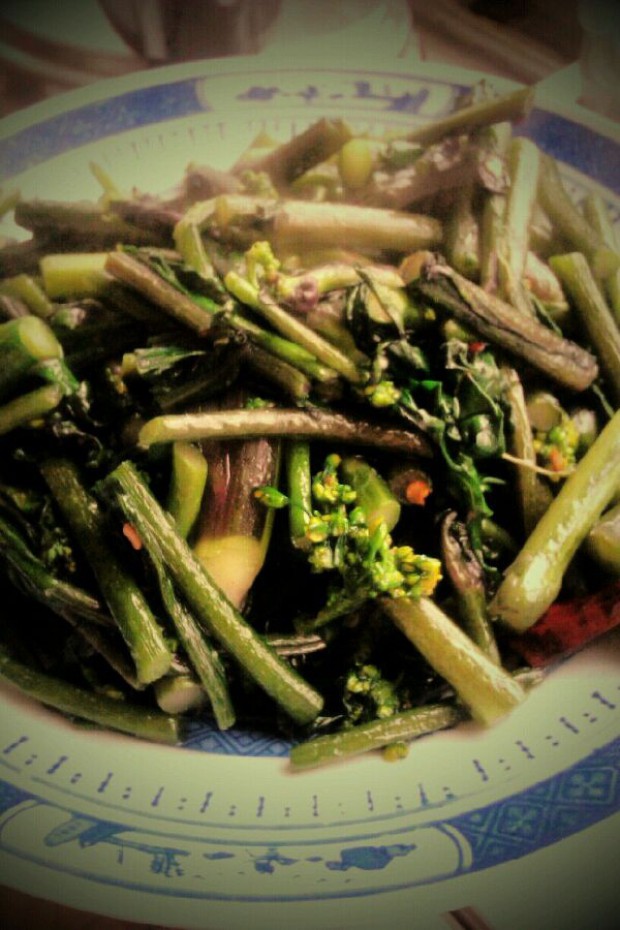 咸肉炒紫菜的做法