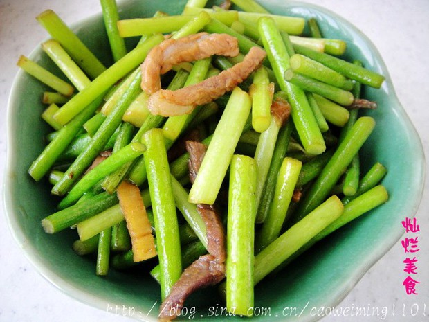 肉丝炒蒜苔的做法