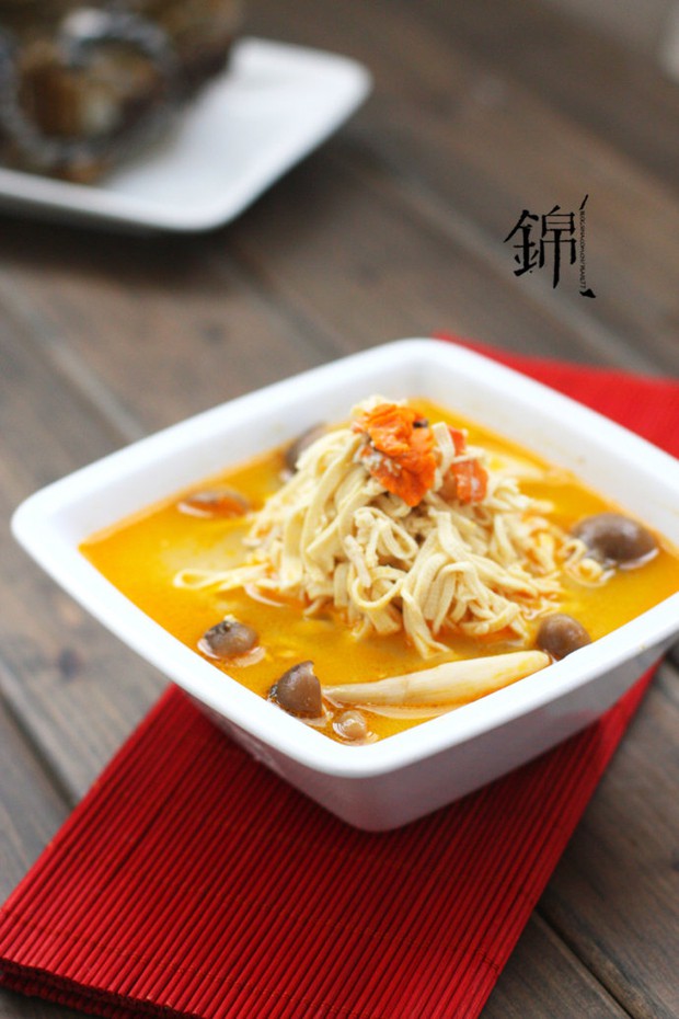 蟹黄豆腐丝的做法