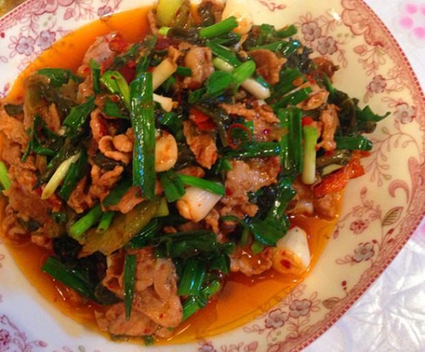 青蒜腌菜小炒肉的做法