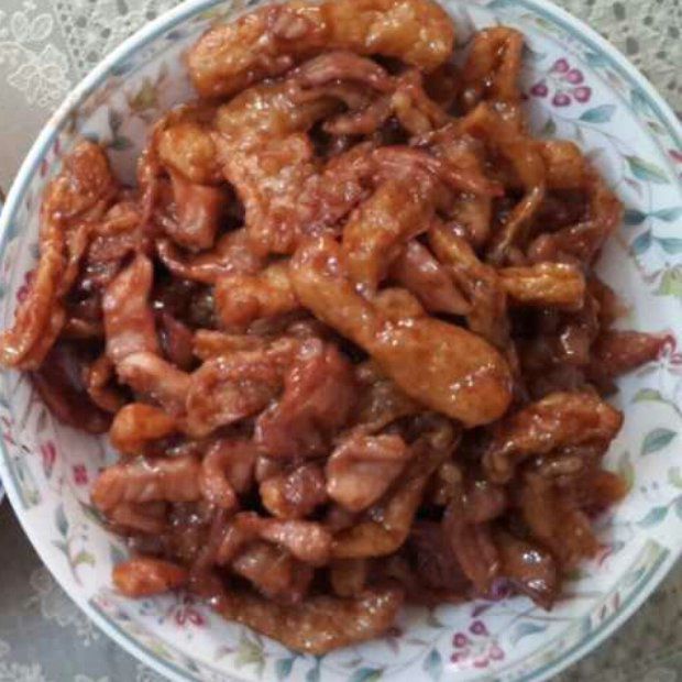 叉烧酱瘦肉炒豆腐条的做法