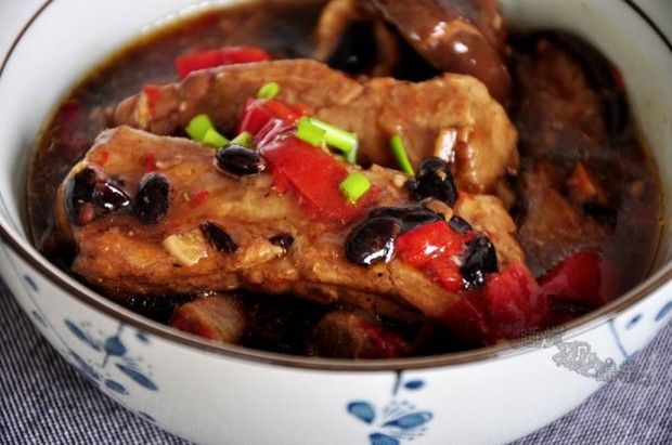 豉汁排骨饭的做法