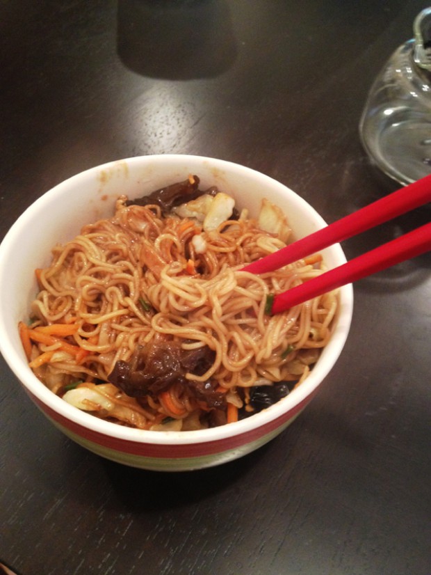 简易午餐炒面的做法