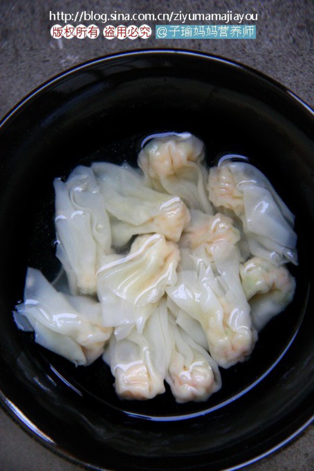 虾肉芦笋小馄饨的做法