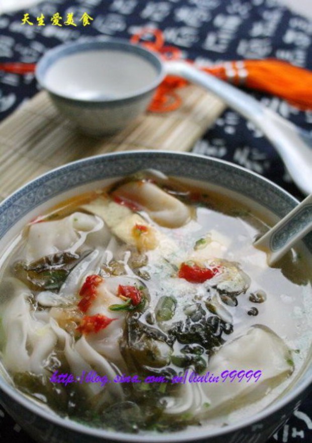 芹香馄饨的做法