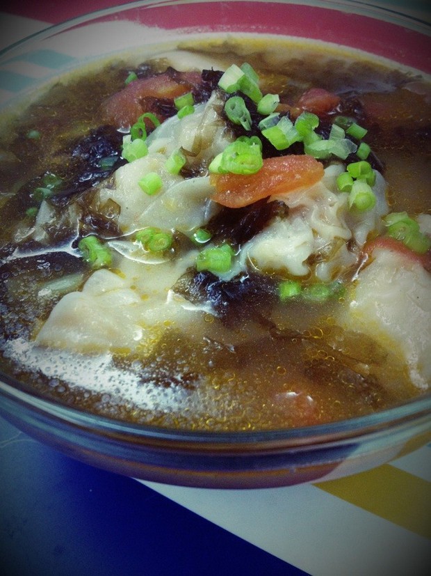 紫菜蕃茄鲜虾馄饨的做法