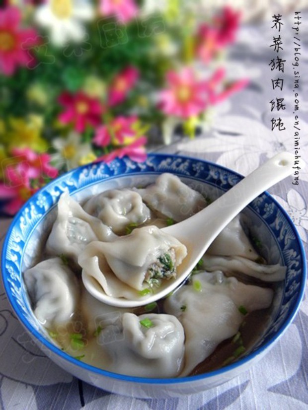 荠菜猪肉馄饨的做法