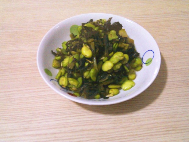 雪里红蚕豆(特别适合就白粥的清菜)的做法