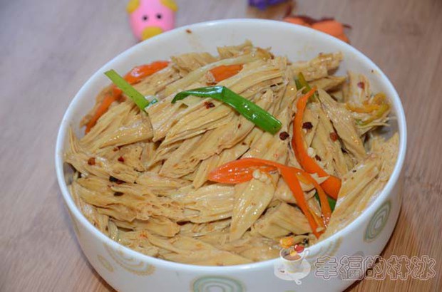 豆豉红椒炒腐竹的做法