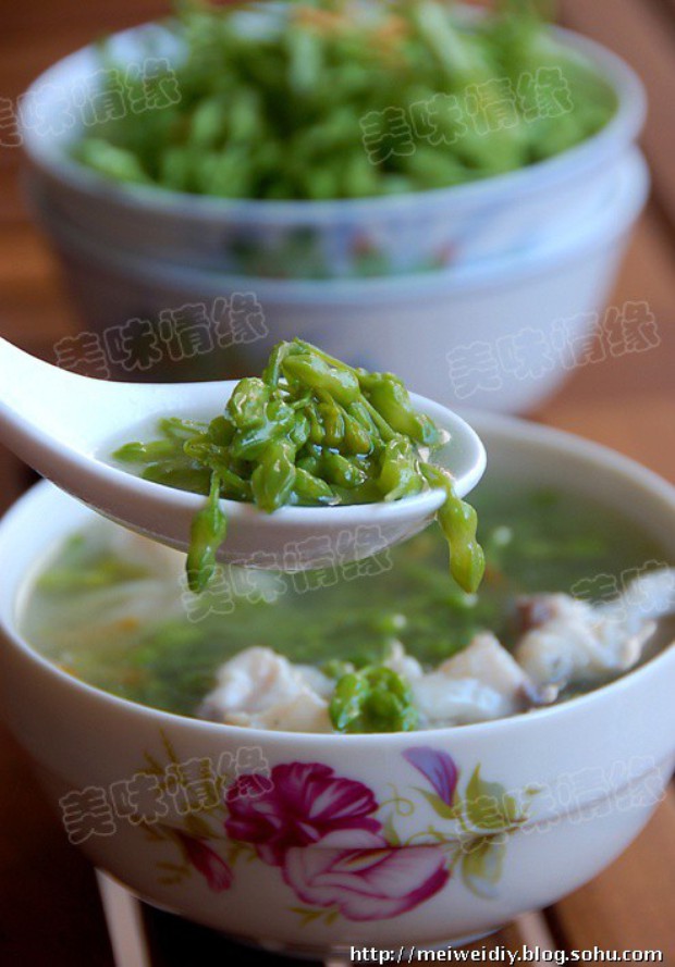 夜香花鱼片汤的做法