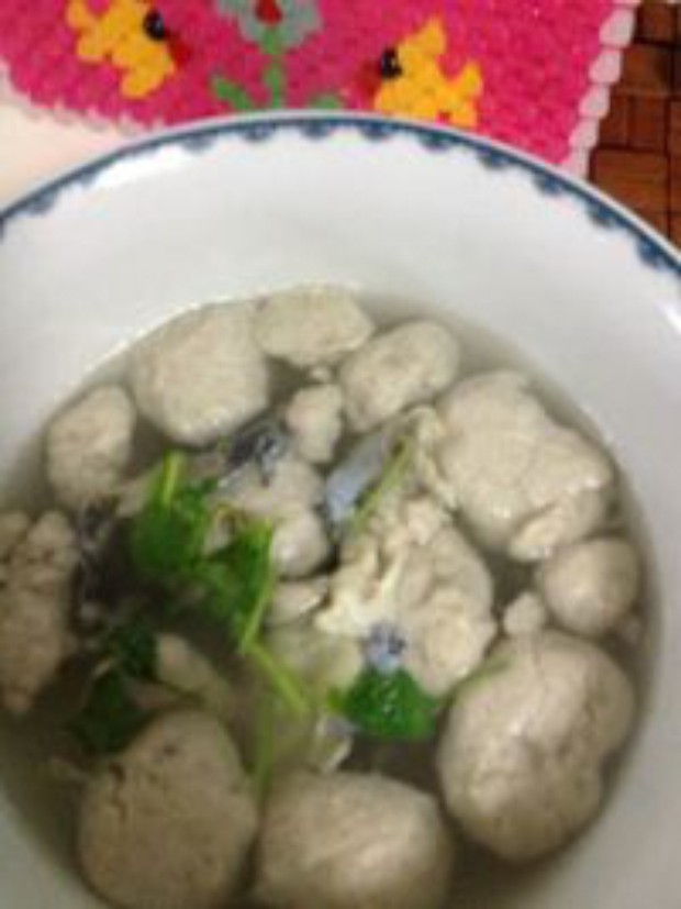 自制鱼丸(宝宝也爱吃)的做法