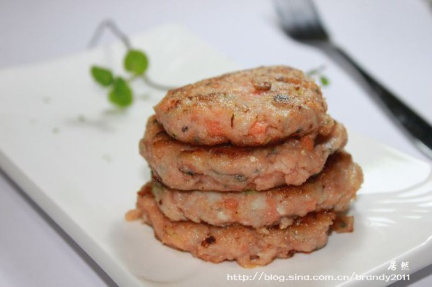 红萝卜鱼饼的做法