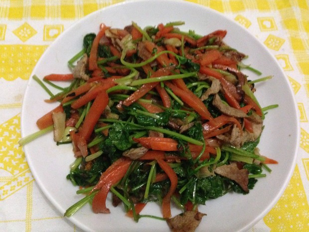 香菜炒肉丝的做法