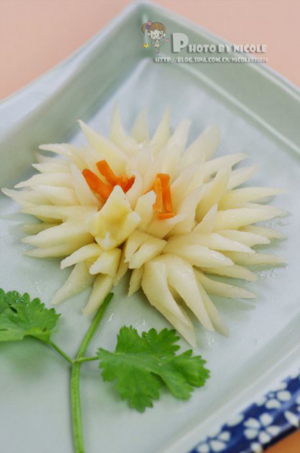 丽花茭白的做法