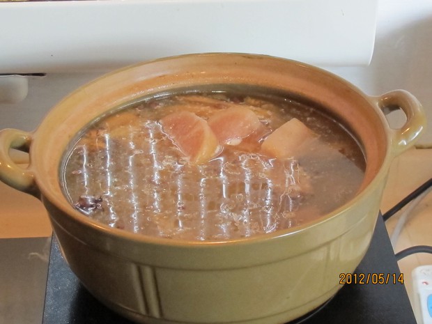酸萝卜老鸭汤的做法