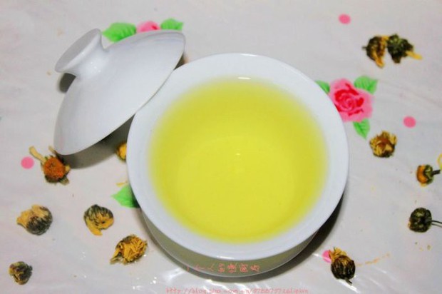 鲜罗汉果胎菊茶的做法