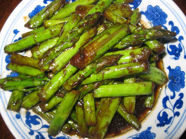 八仙酱炒芦笋的做法