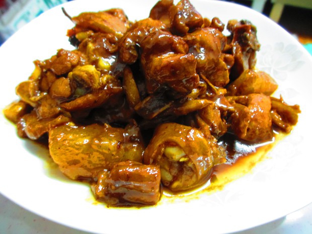 鸡腿肉炖土豆的做法