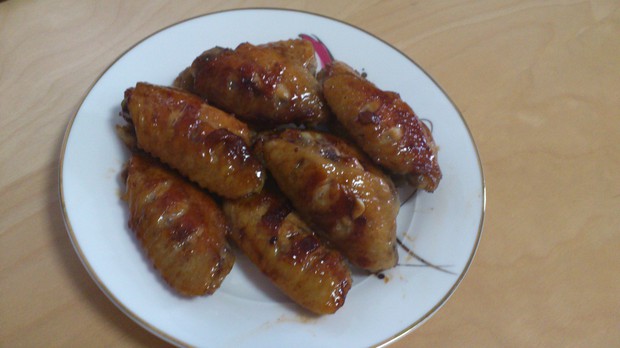 娘酒煎鸡翅的做法