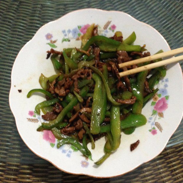 肉炒青椒的做法