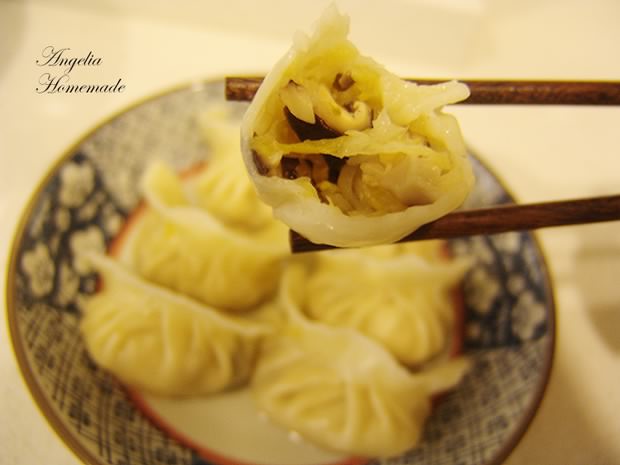 酸菜香菇水饺的做法