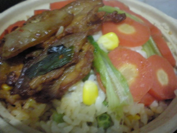 回锅肉煲仔饭的做法