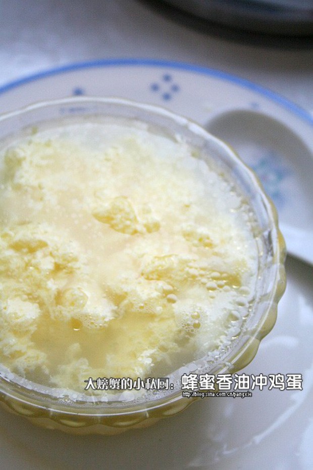 蜂蜜香油冲蛋的做法