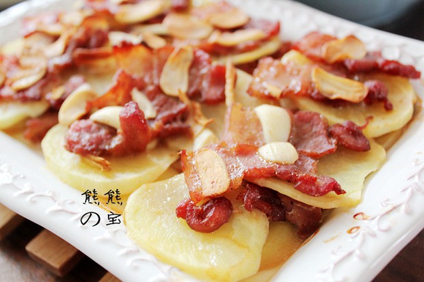 蜜汁五花肉烤土豆的做法