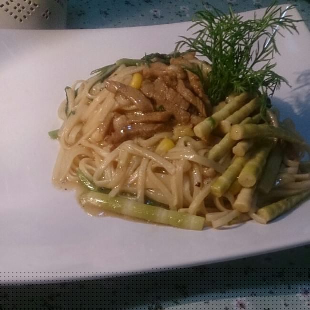香笋肉丝面的做法