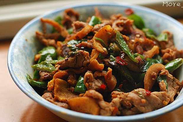 辣椒脂渣炒肉的做法