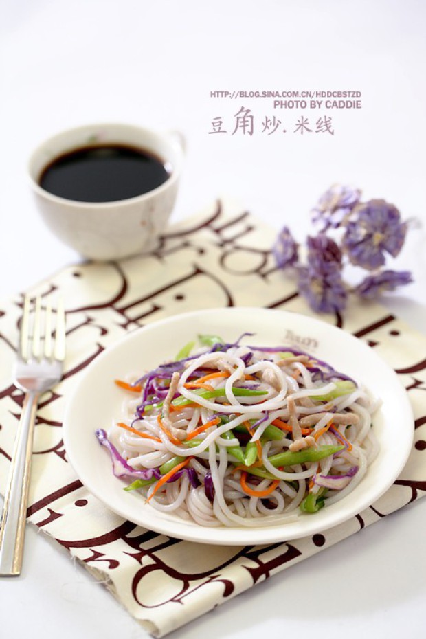 豆角炒米线的做法