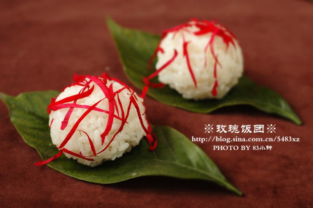 玫瑰饭团的做法