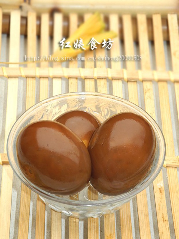 养颜乌发卤蛋的做法