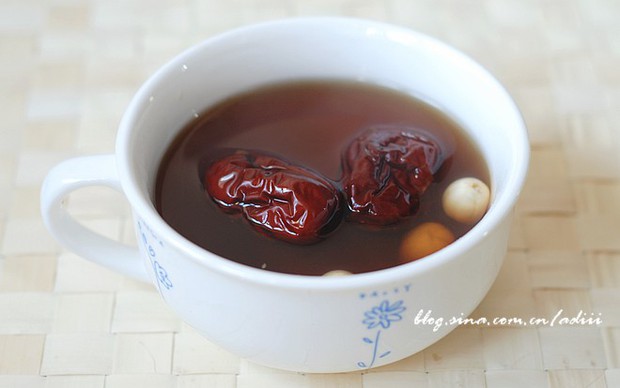 建莲红枣汤的做法