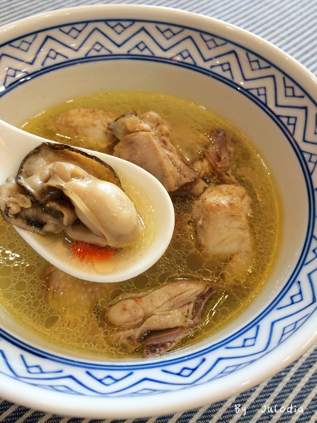 生蚝鸡汤的做法