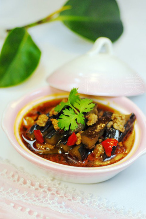 鱼香茄子煲的做法