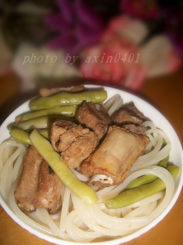 排骨豆角米粉的做法