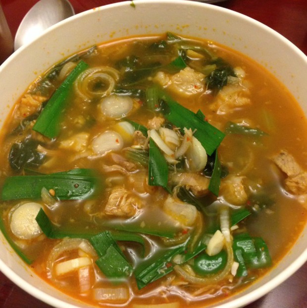 韩式猪骨猪肉汤饭的做法