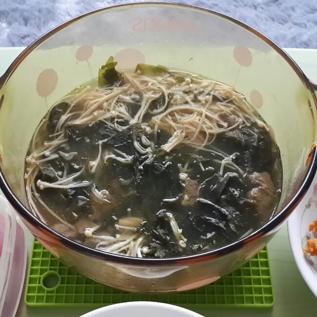 韩国牛肉海带汤的做法