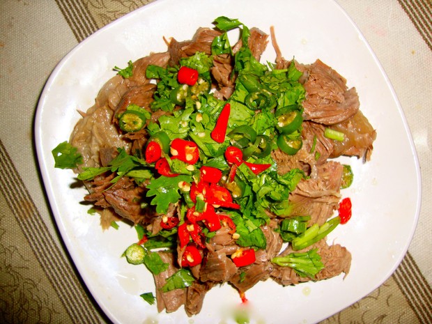 清拌牛肉的做法