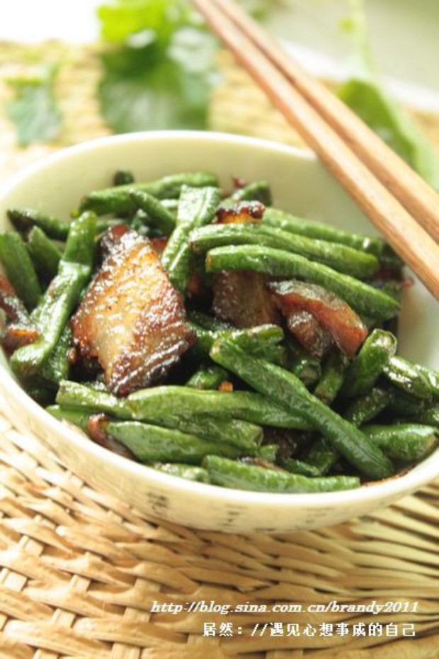 肥叉炒豆角的做法