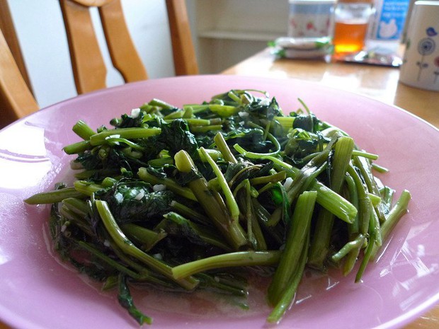 清炒空心菜的做法