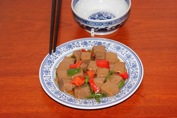 素炒橡子豆腐的做法